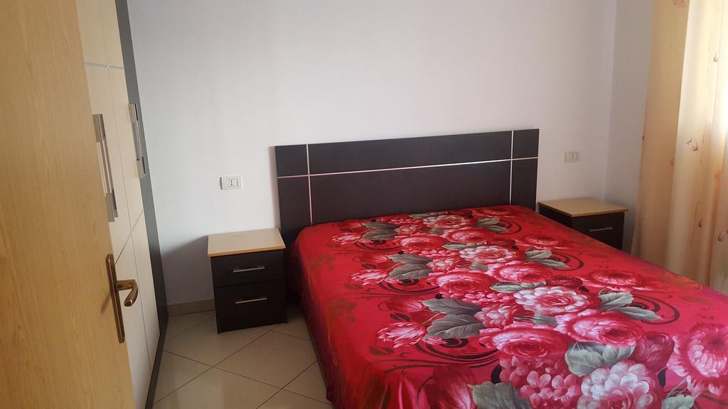 Faik Shehu 公寓 Durres