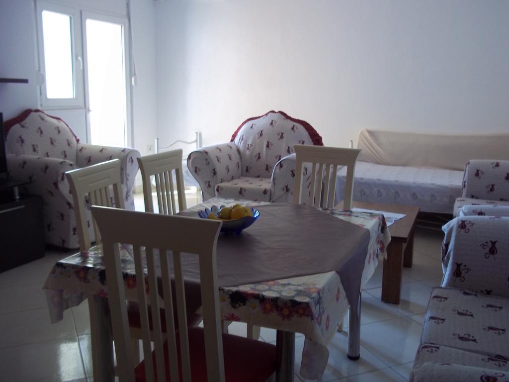 Faik Shehu 公寓 Durres