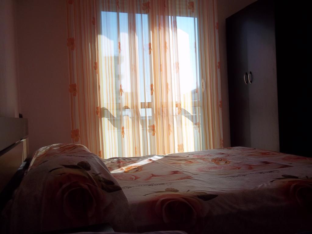 Faik Shehu 公寓 Durres